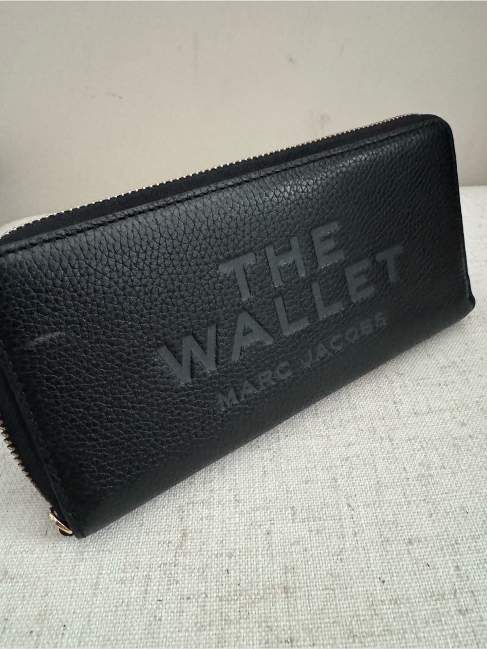 Marc Jacobs Black Pebbled Leather Zip Wallet with Embossed Logo